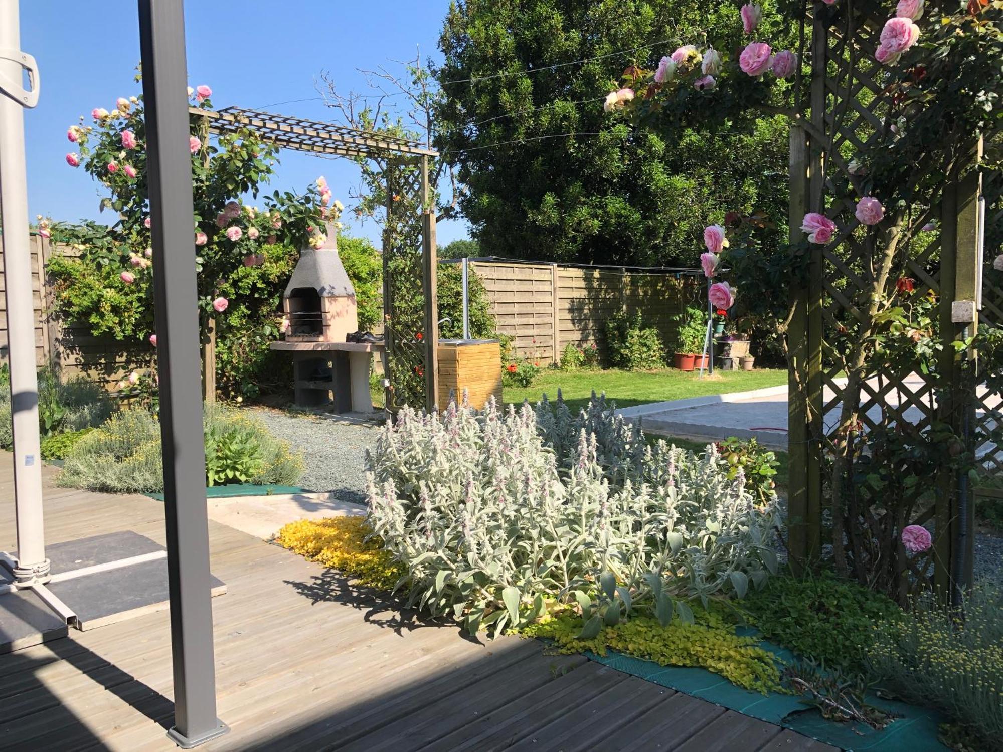 Les Hortensias Grand-Fougeray Exterior photo